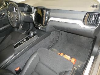 Volvo V-60 CROSS COUNTRY CO picture 15