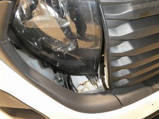 Ford Transit COURIER TREN picture 20