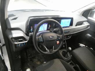 Ford Transit COURIER TREN picture 26