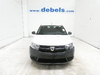 krockskadad bil auto Dacia Logan  2019/6