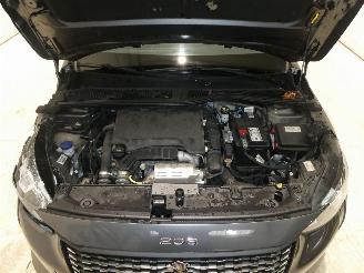 Peugeot 208 II ACTIVE PACK picture 22