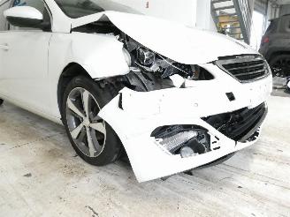 Peugeot 308 FÃ‰LINE picture 10