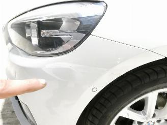 BMW 2-serie 2.0D  D picture 4