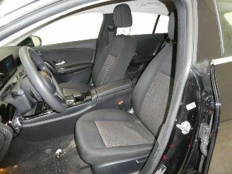 Mercedes Cla-klasse 180 picture 15