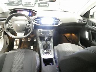 Peugeot 308 1.5D ALLURE PAC picture 25