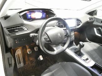 Peugeot 308 1.5D ALLURE PAC picture 26