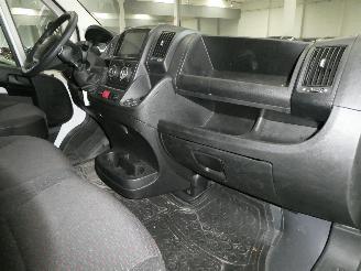 Peugeot Boxer 2.2 D picture 13