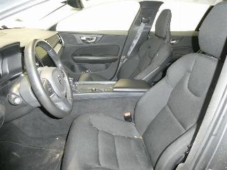 Volvo V-60 2.0D picture 20