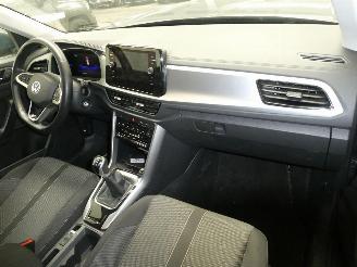 Volkswagen T-Roc LIFE picture 14
