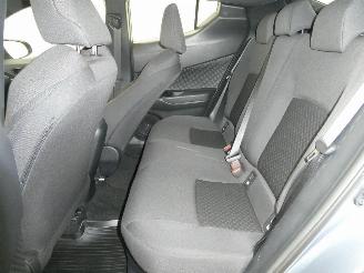 Toyota C-HR  picture 25