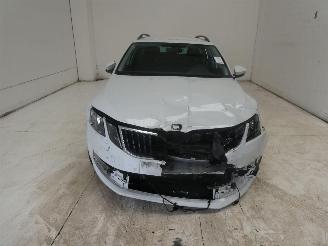 Skoda Octavia AMBITION picture 2