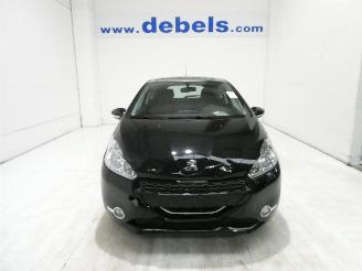 Damaged car Peugeot 208 1.2 ACTIVE 2015/3