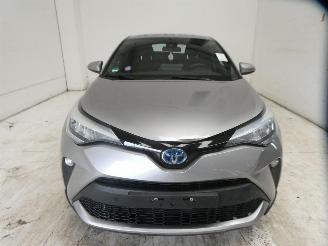 Toyota C-HR  picture 2