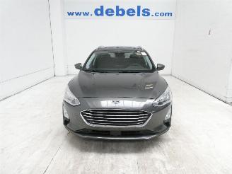 Schadeauto Ford Focus TITANIUM 2019/2