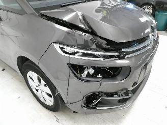 Citroën C4-picasso 1.2 FEEL picture 9