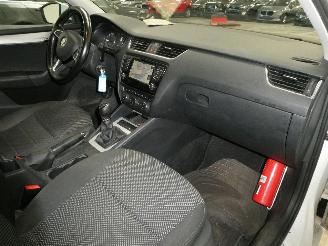 Skoda Octavia 1.6D picture 9