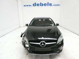 Unfallwagen Mercedes A-klasse 1.6 2017/4