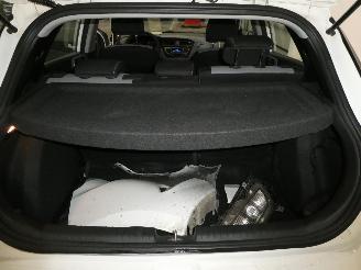 Hyundai I-20 1.3 picture 18