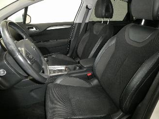 Citroën C4 1.2 SHINE picture 14