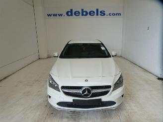 Schadeauto Mercedes Cla-klasse 200 D 2017/5