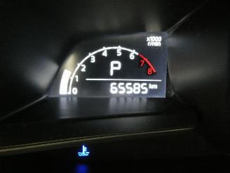 Mazda 2 HYBRID picture 16