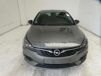 Opel Astra TOURER picture 2