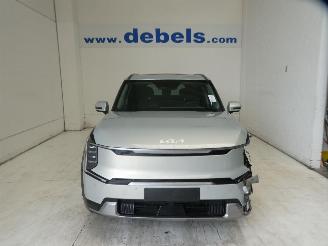 Vaurioauto  passenger cars Kia EV9  2025/11