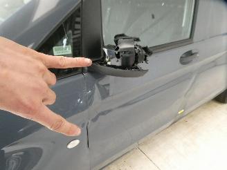Mercedes Vito 110 CDI LANG picture 8