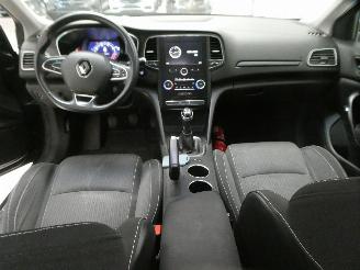 Renault Mégane IV GRANDTOUR picture 13