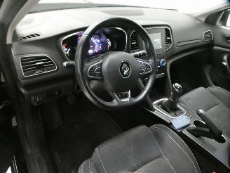 Renault Mégane IV GRANDTOUR picture 14