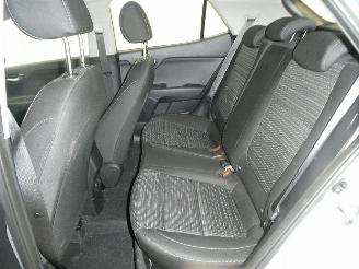 Kia Stonic 100 PULSE DCT picture 23