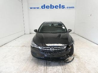 Vaurioauto  passenger cars Opel Astra 1.6D EDITION 2018/4