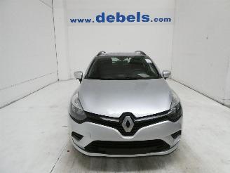 krockskadad bil auto Renault Clio IV GRANDTOUR CO 2020/2
