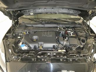 Jaguar E-Pace 2.0D S picture 24