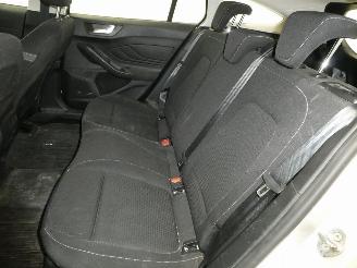 Ford Focus 1.0 HYBRIDE TREND picture 17