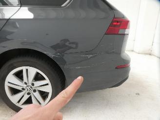 Volkswagen Golf 2.0D VARIANT LIFE picture 12