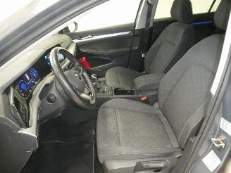 Volkswagen Golf 2.0D VARIANT LIFE picture 23