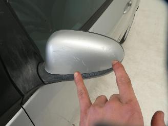 Ford Ka TITANIUM picture 5