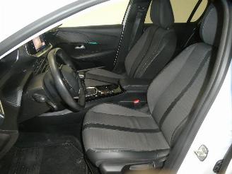 Peugeot 208 II ALLURE picture 16