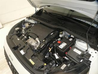 Peugeot 208 II ALLURE picture 24