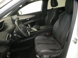 Peugeot 5008 II GT picture 18