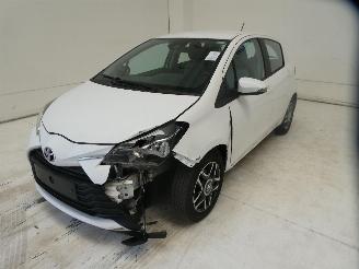 Toyota Yaris COMFORT picture 3
