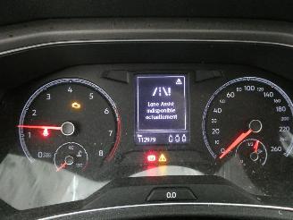 Volkswagen T-Roc  picture 12