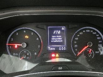 Volkswagen T-Roc  picture 12