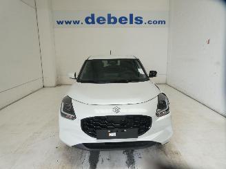 krockskadad bil auto Suzuki Swift GL+ 2024/7