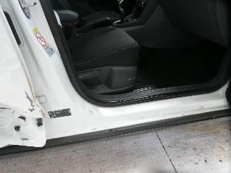 Volkswagen T-Cross LIFE picture 10