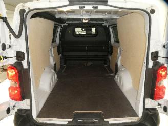 Opel Vivaro 1.5 TURBO picture 21