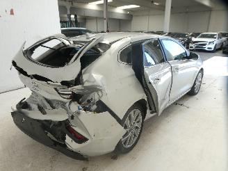 Hyundai I-30 FASTBACK picture 8