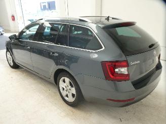 Skoda Octavia STYLE picture 6