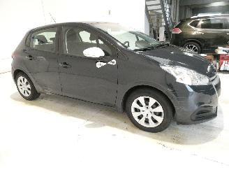 Peugeot 208 LIKE picture 7